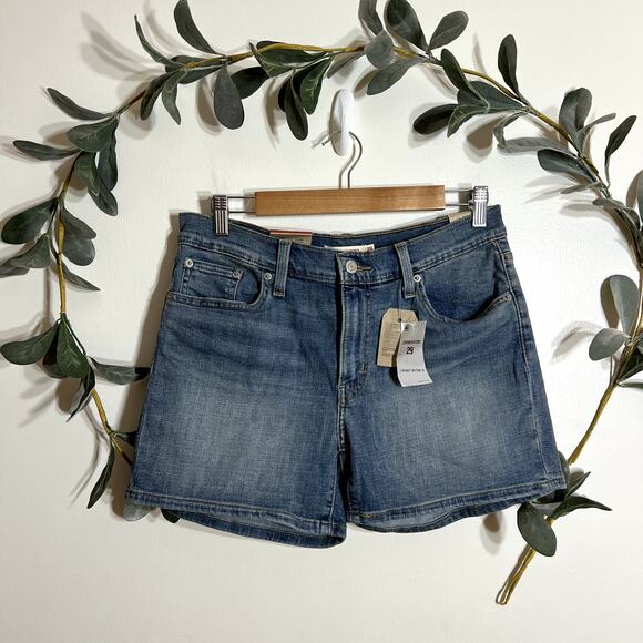 NWT Levi's Mid Length Denim Shorts - Picture 1 of 5